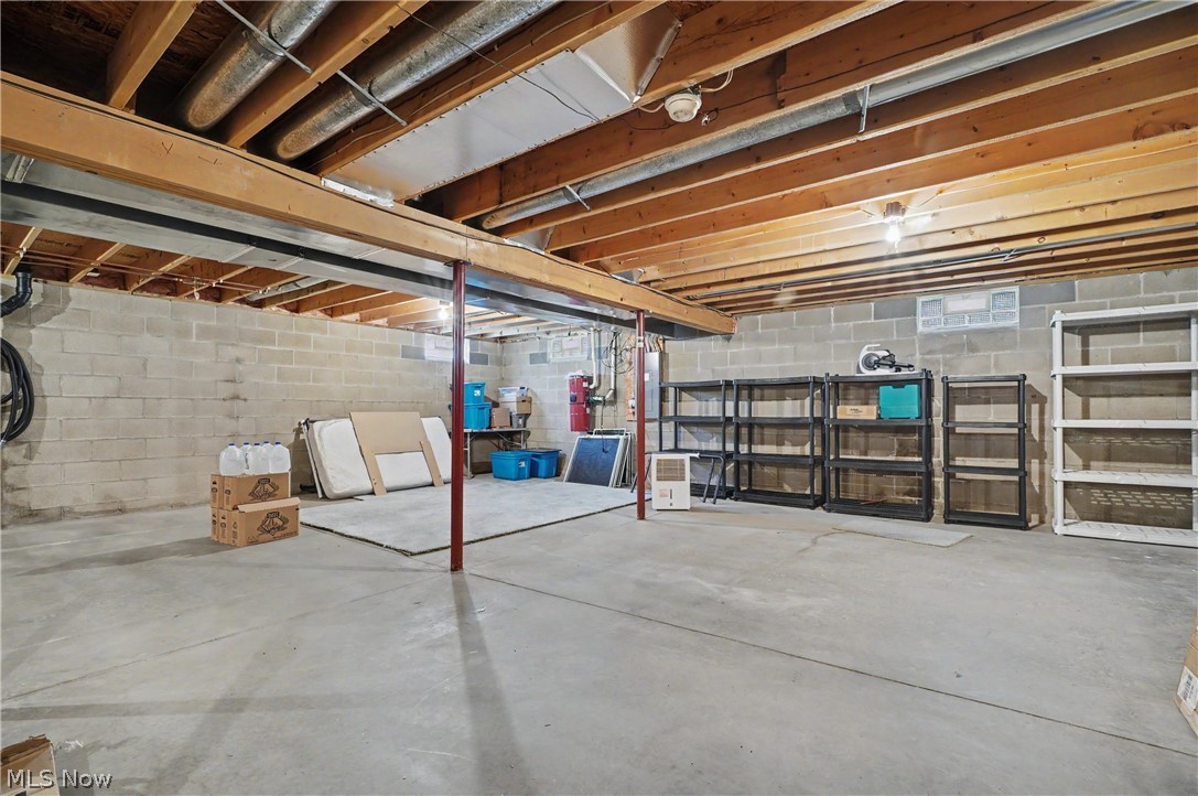 992 Martin Road Mogadore OH 44260