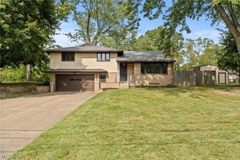 9205 Clearway Street NW Massillon OH 44647