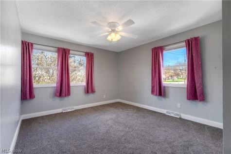 924 E Schaaf Road Brooklyn Heights OH 44131