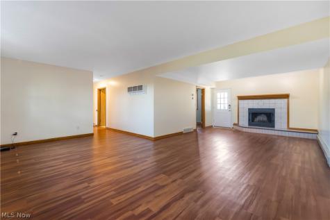 924 E Schaaf Road Brooklyn Heights OH 44131