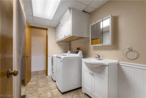 924 E Schaaf Road Brooklyn Heights OH 44131
