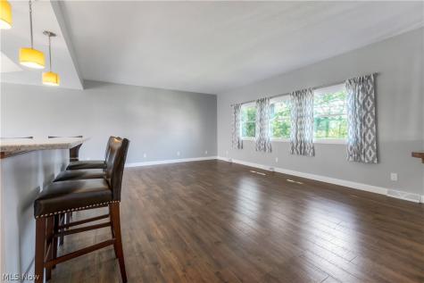 924 E Schaaf Road Brooklyn Heights OH 44131