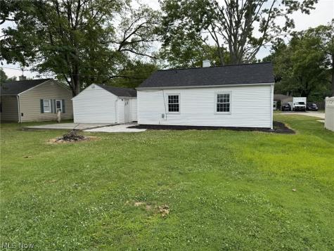 5003 Wake Robin Road Mentor OH 44060