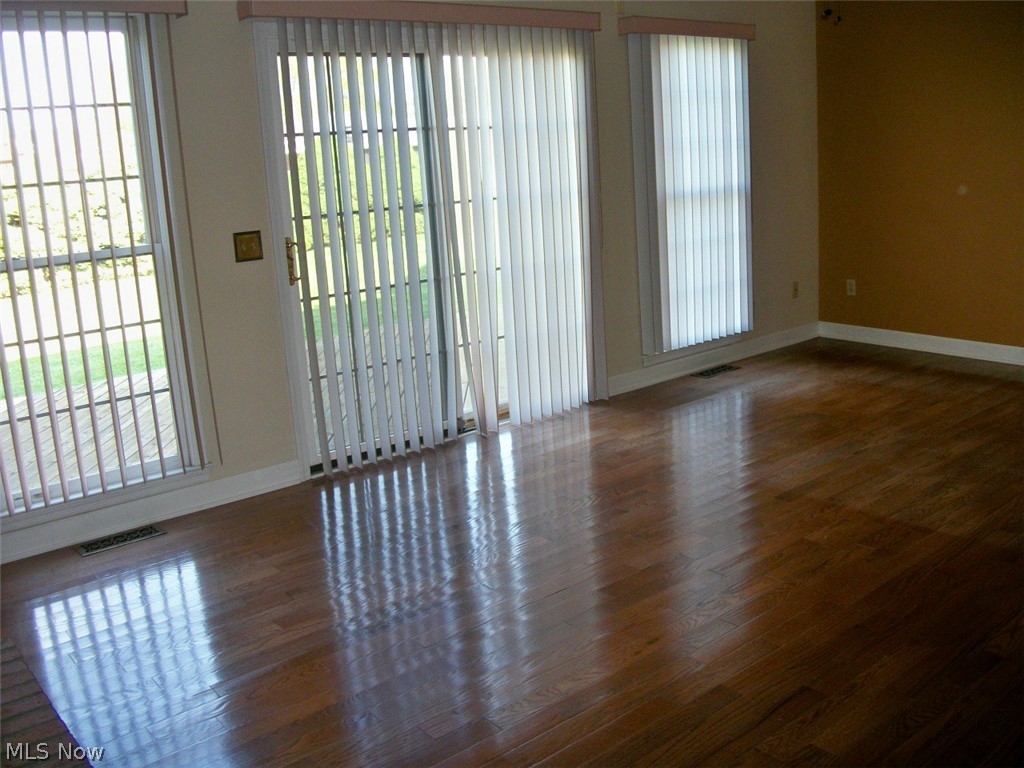 5 Sawgrass Circle Belpre OH 45714