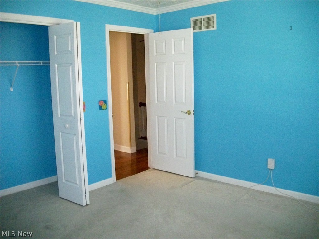 5 Sawgrass Circle Belpre OH 45714