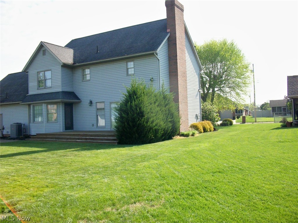 5 Sawgrass Circle Belpre OH 45714