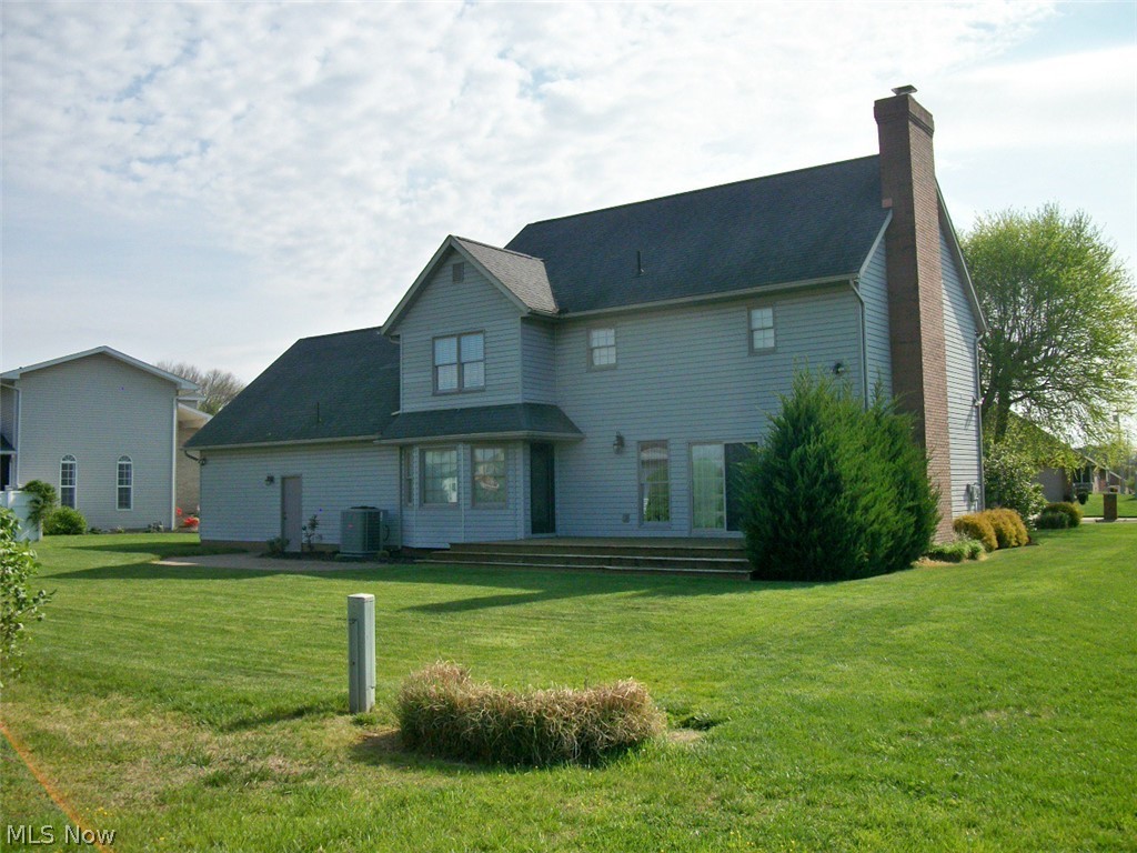 5 Sawgrass Circle Belpre OH 45714