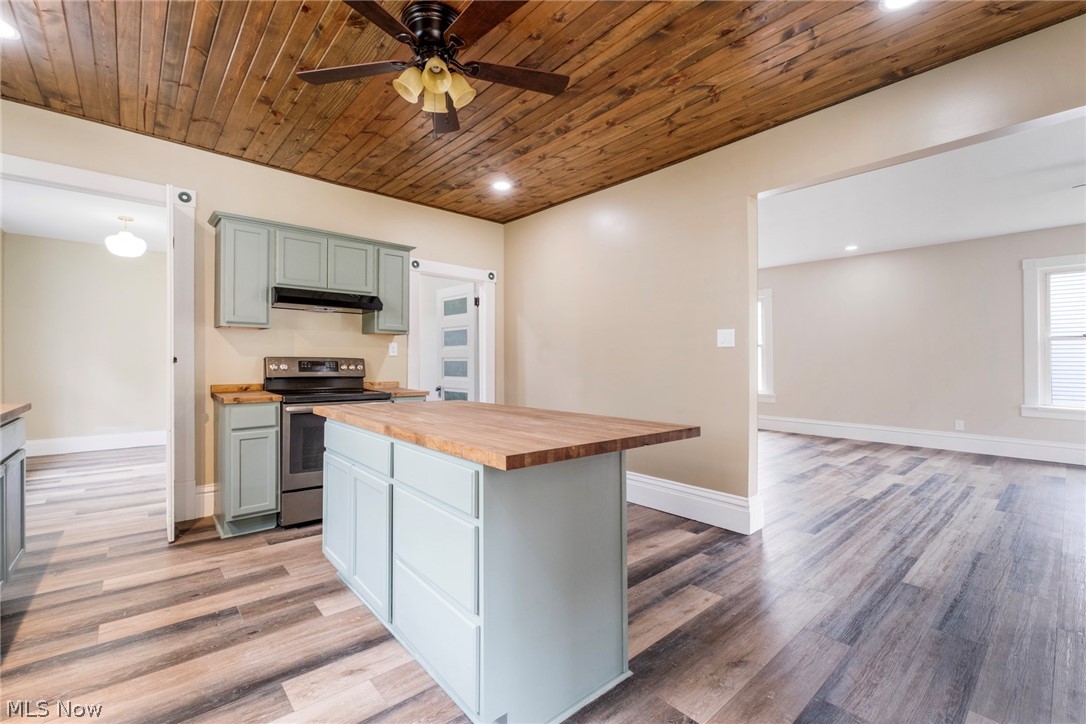 9 North Street Salineville OH 43945