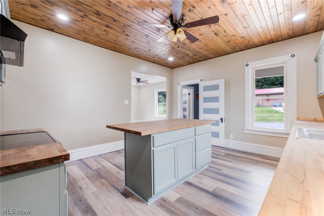 9 North Street Salineville OH 43945