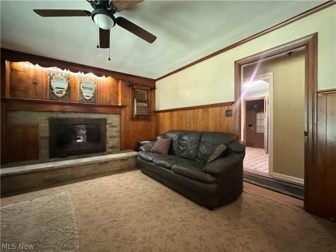 458 Hogarth Avenue Niles OH 44446