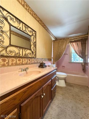 458 Hogarth Avenue Niles OH 44446