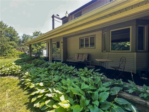 458 Hogarth Avenue Niles OH 44446