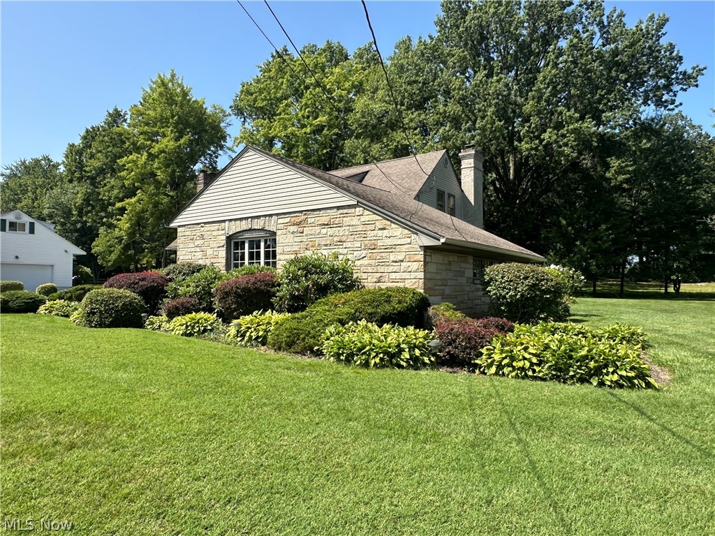 458 Hogarth Avenue Niles OH 44446