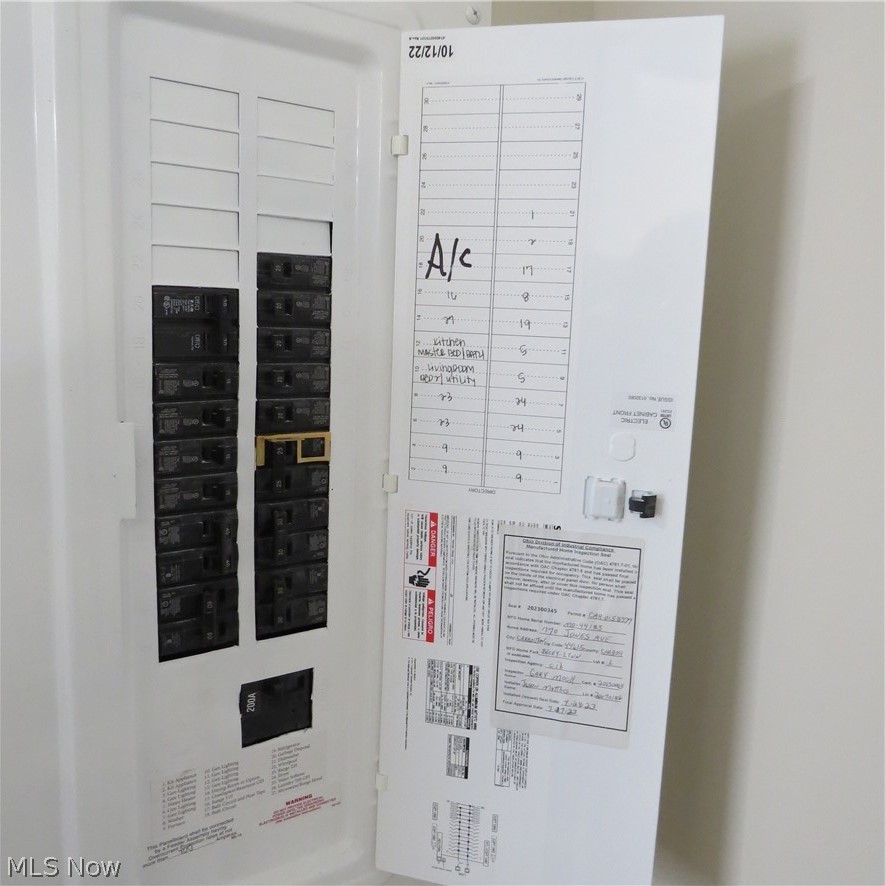 770 Jones Avenue NW Carrollton OH 44615