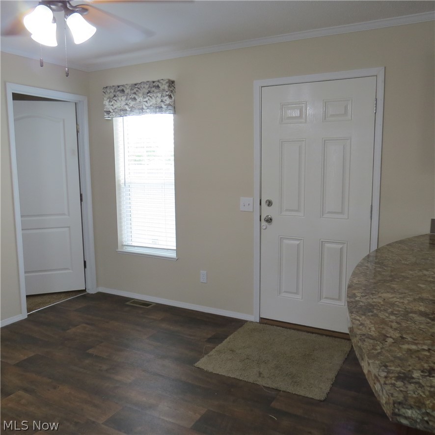 770 Jones Avenue NW Carrollton OH 44615
