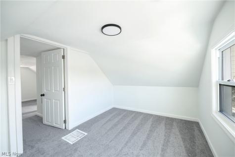 3433 W 94th Street Cleveland OH 44102