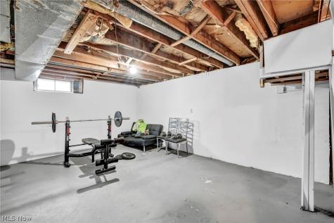 16215 Miles Avenue Cleveland OH 44128