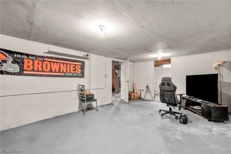 16215 Miles Avenue Cleveland OH 44128