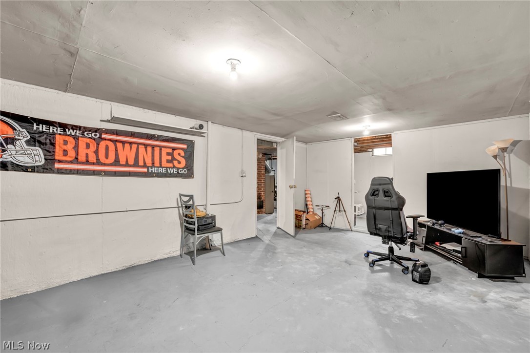 16215 Miles Avenue Cleveland OH 44128