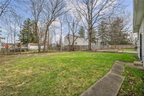 16215 Miles Avenue Cleveland OH 44128