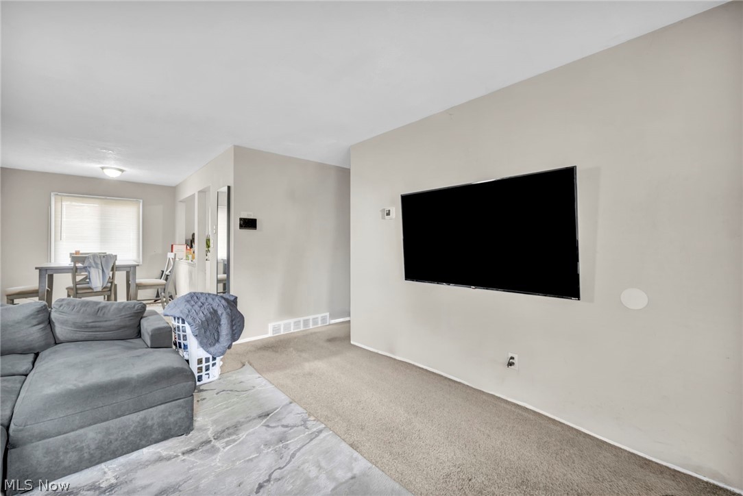 16215 Miles Avenue Cleveland OH 44128