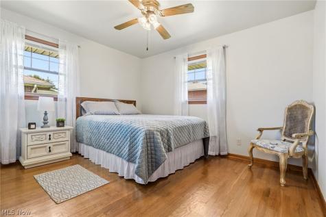 1410 W Valentine Canton OH 44708