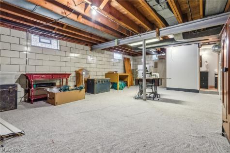 1410 W Valentine Canton OH 44708