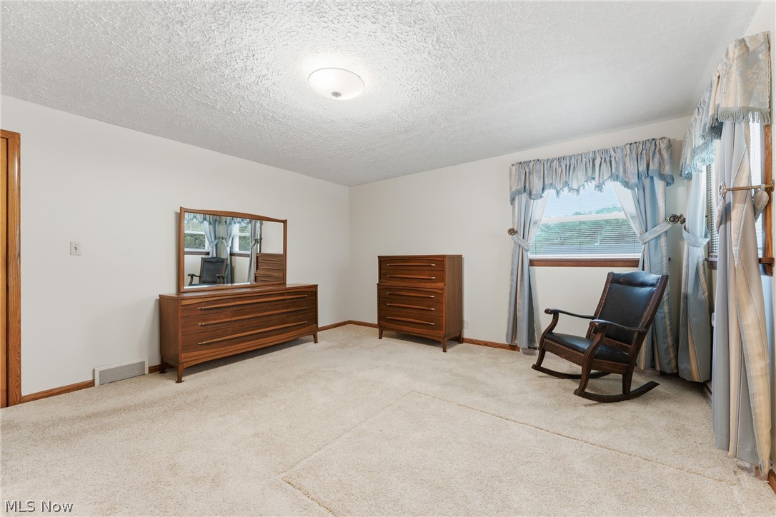 1304 E 2nd Street Dover OH 44622