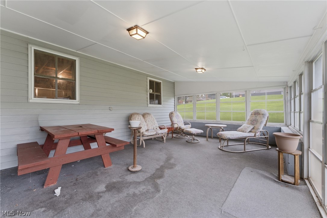 1304 E 2nd Street Dover OH 44622