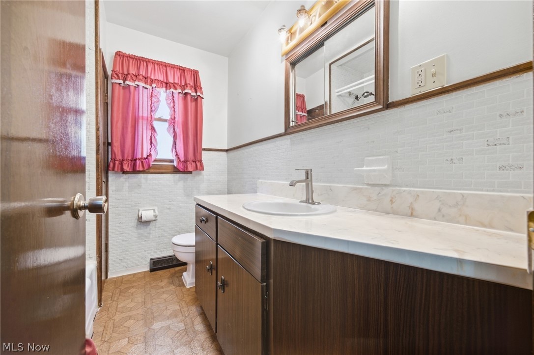 18328 Haskins Road Chagrin Falls OH 44023