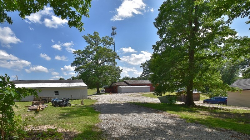 5007 Raven Road SE Carrollton OH 44615