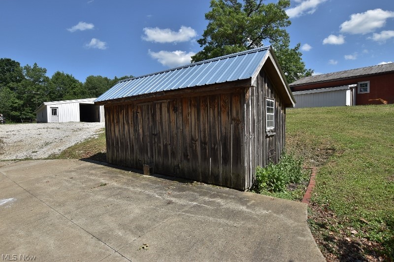 5007 Raven Road SE Carrollton OH 44615