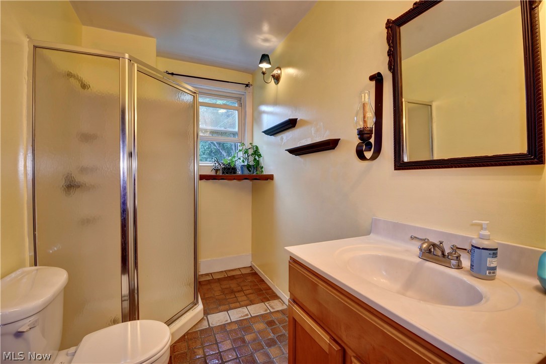 1279 Fox Avenue SE Paris OH 44669