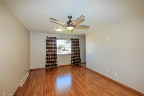 358 Washington Avenue Barberton OH 44203