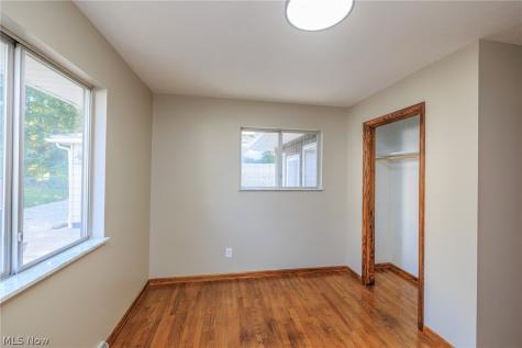 358 Washington Avenue Barberton OH 44203
