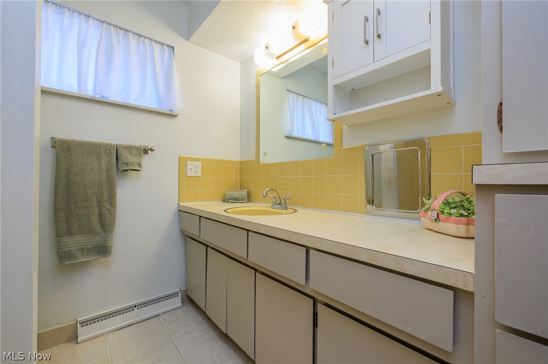 358 Washington Avenue Barberton OH 44203