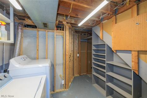 358 Washington Avenue Barberton OH 44203