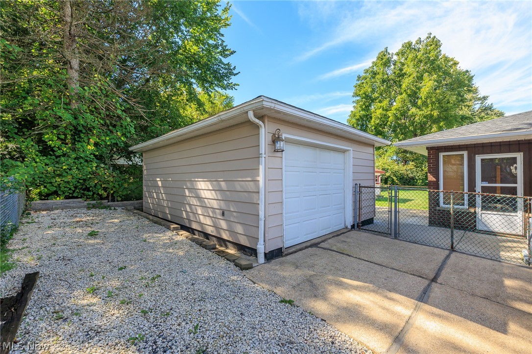 358 Washington Avenue Barberton OH 44203