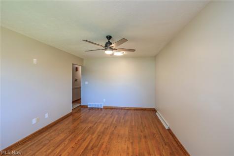 358 Washington Avenue Barberton OH 44203