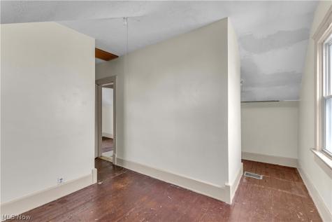 7614 Spring Garden Road Parma OH 44129