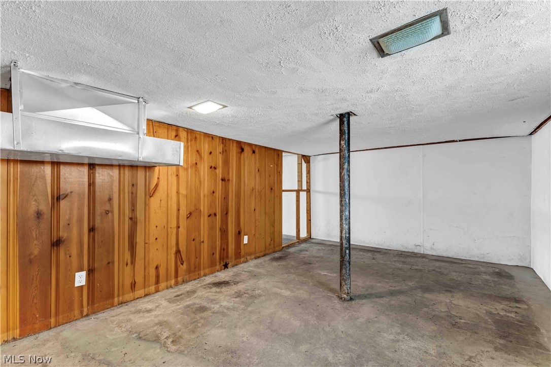 7614 Spring Garden Road Parma OH 44129