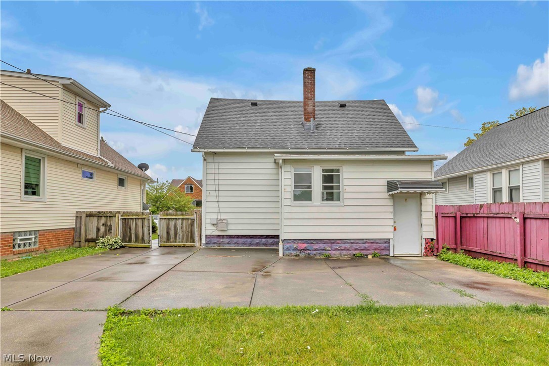 7614 Spring Garden Road Parma OH 44129