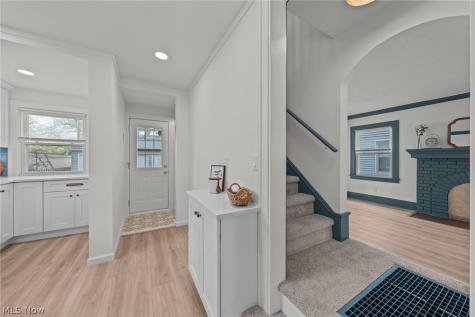174 E 208th Street Euclid OH 44123