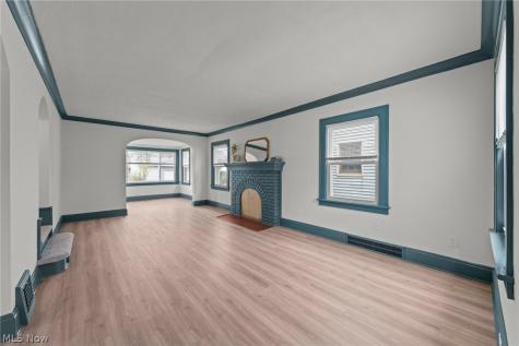 174 E 208th Street Euclid OH 44123