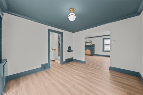 174 E 208th Street Euclid OH 44123