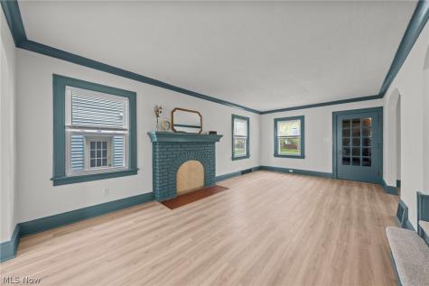 174 E 208th Street Euclid OH 44123