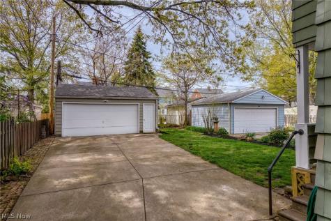 174 E 208th Street Euclid OH 44123
