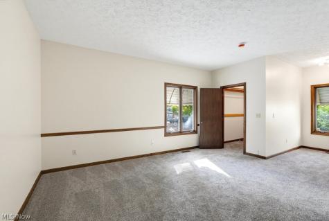1177 W Portage Trail Extension Cuyahoga Falls OH 44223