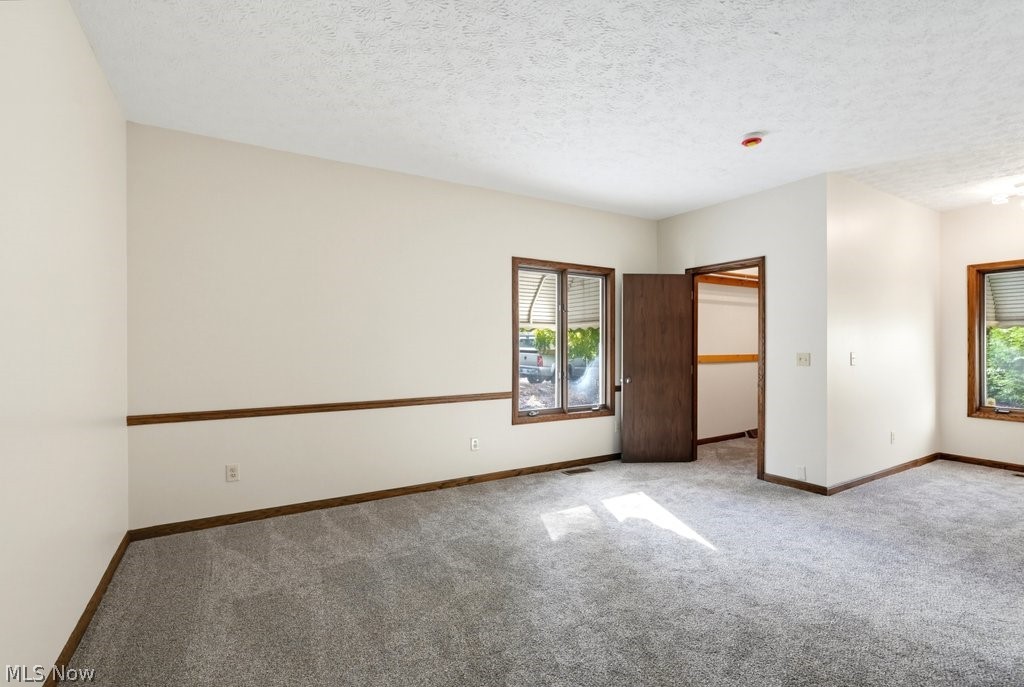 1177 Portage Trail Cuyahoga Falls OH 44223
