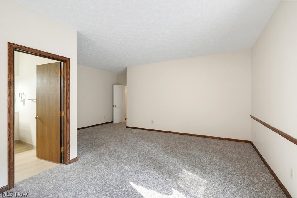 1177 Portage Trail Cuyahoga Falls OH 44223